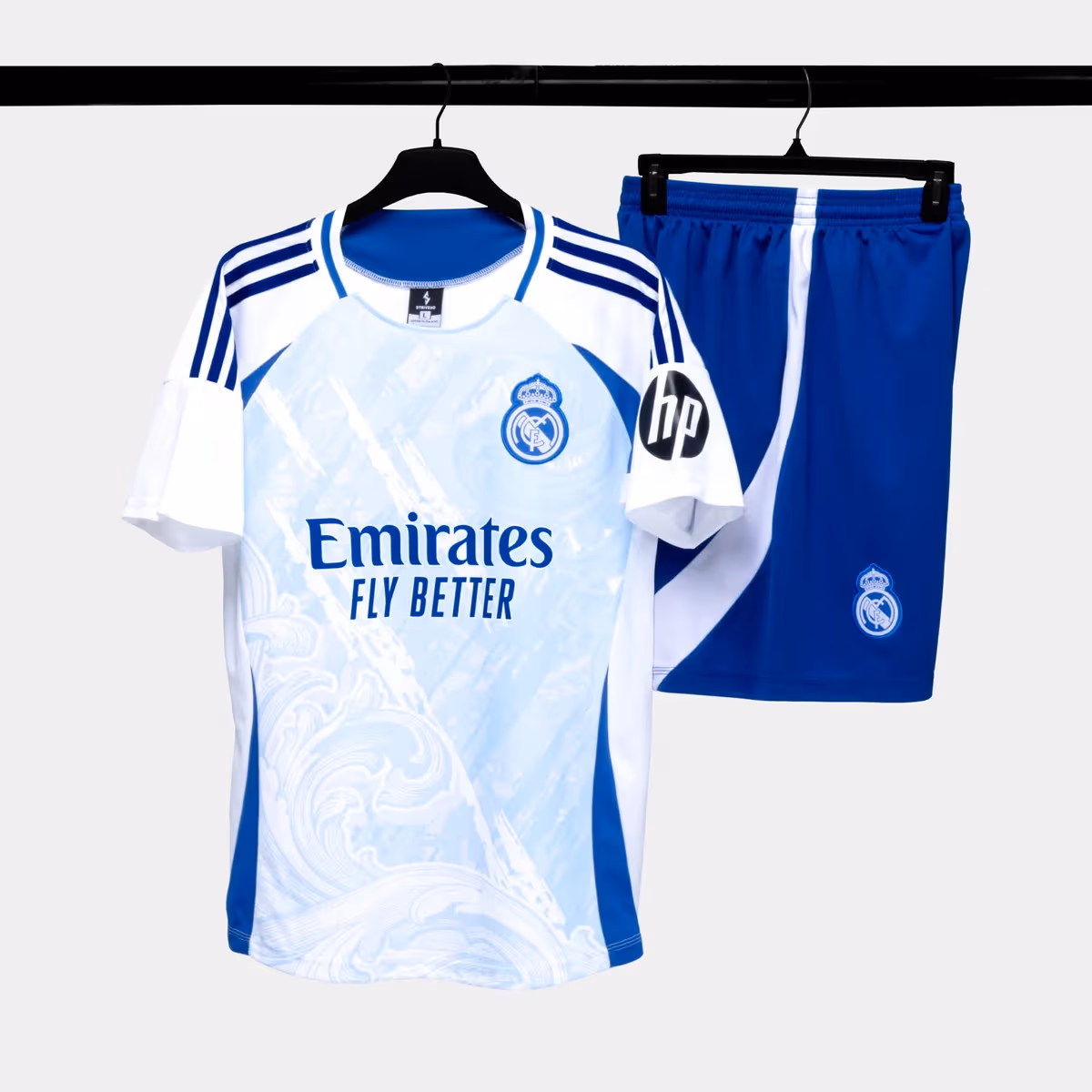 Bộ Quần Áo Bóng Đá Strivend Real Madrid Xanh Nhật 24/25